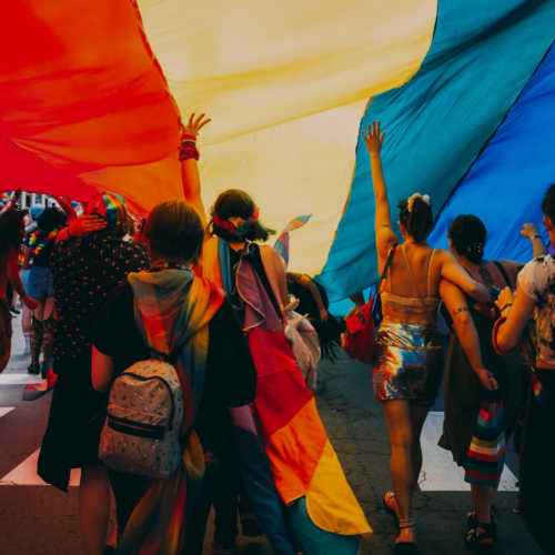 Día del Orgullo LGBT+: Por qué se celebra en junio